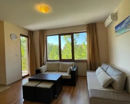 Summer Breeze 317 Private Studio Sunny
